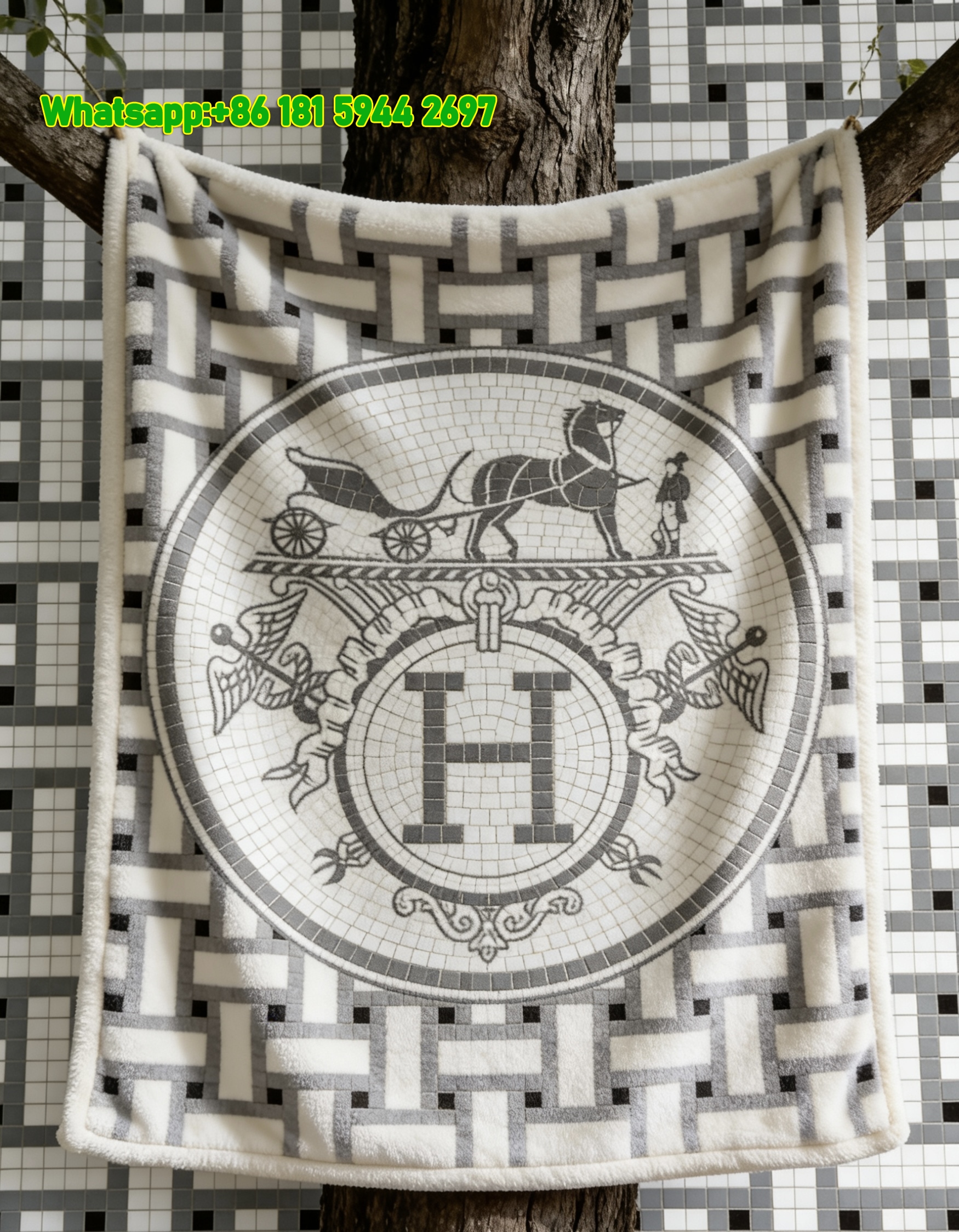 Hermès Mosaic H Crest Flannel Fleece Throw Blanket IMG_4956
